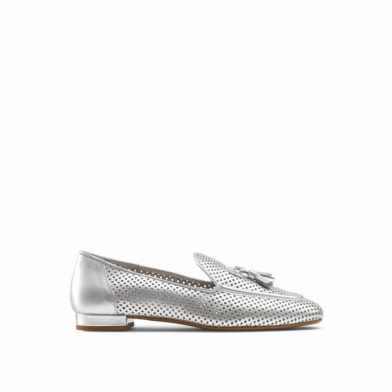 Russell & Bromley Perfect Perforated Tassel Loafers Women's Metallic [ZEM8380YQ]